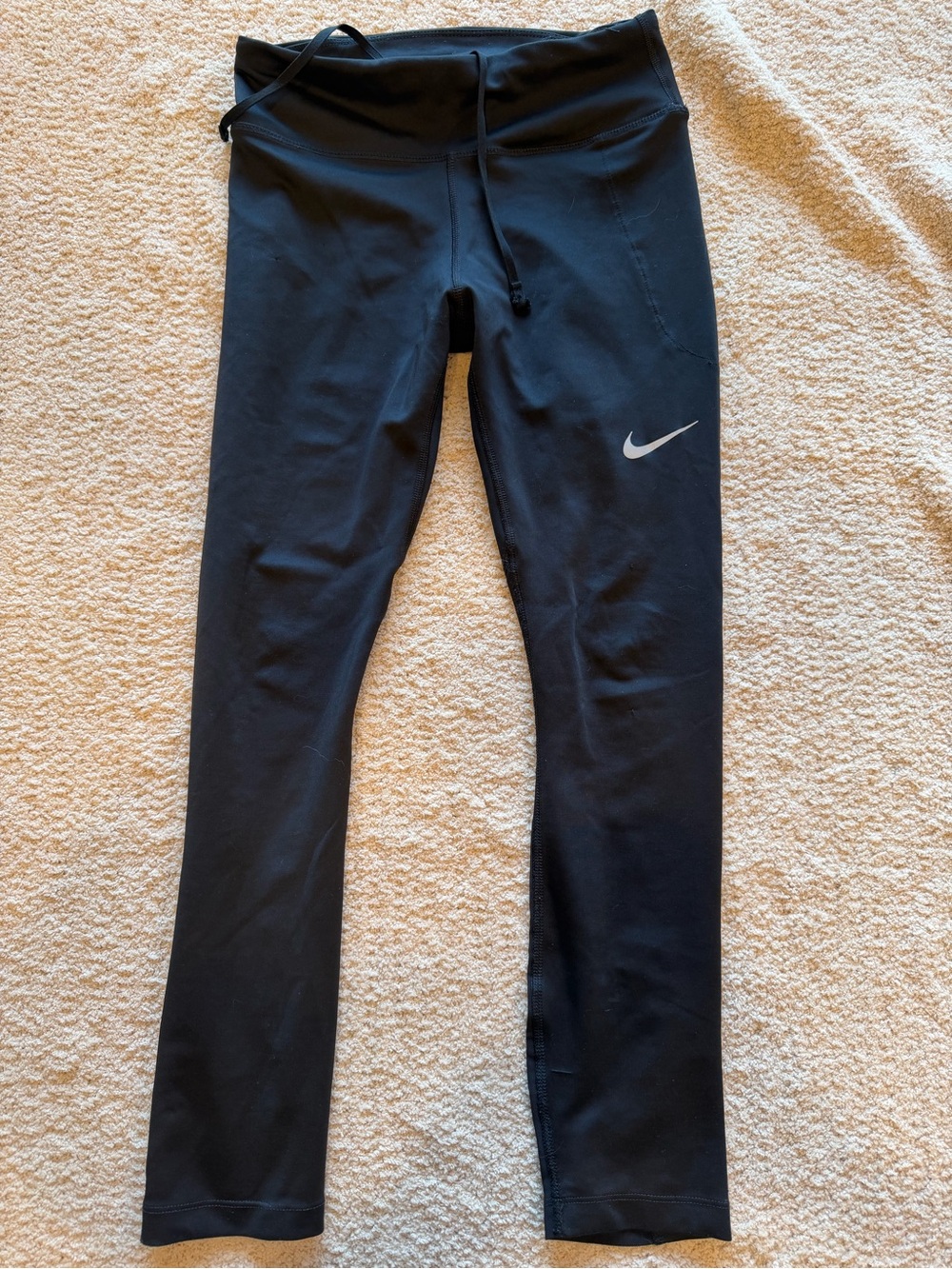Nike Black Women's Athletic Leggings with Silver Swoosh